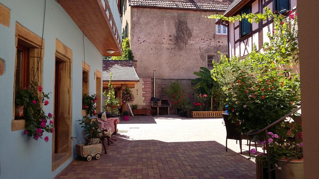 Gite Dans Cite Medievale Boersch Exterior foto